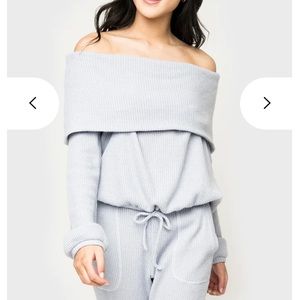 Gibson look off the shoulder sweater